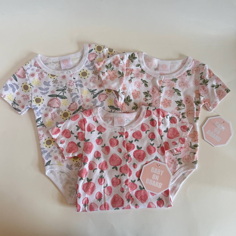Baby on Board Floral Strawberry Print Baby Bodysuits 3 pc Set size 6-9month NWT